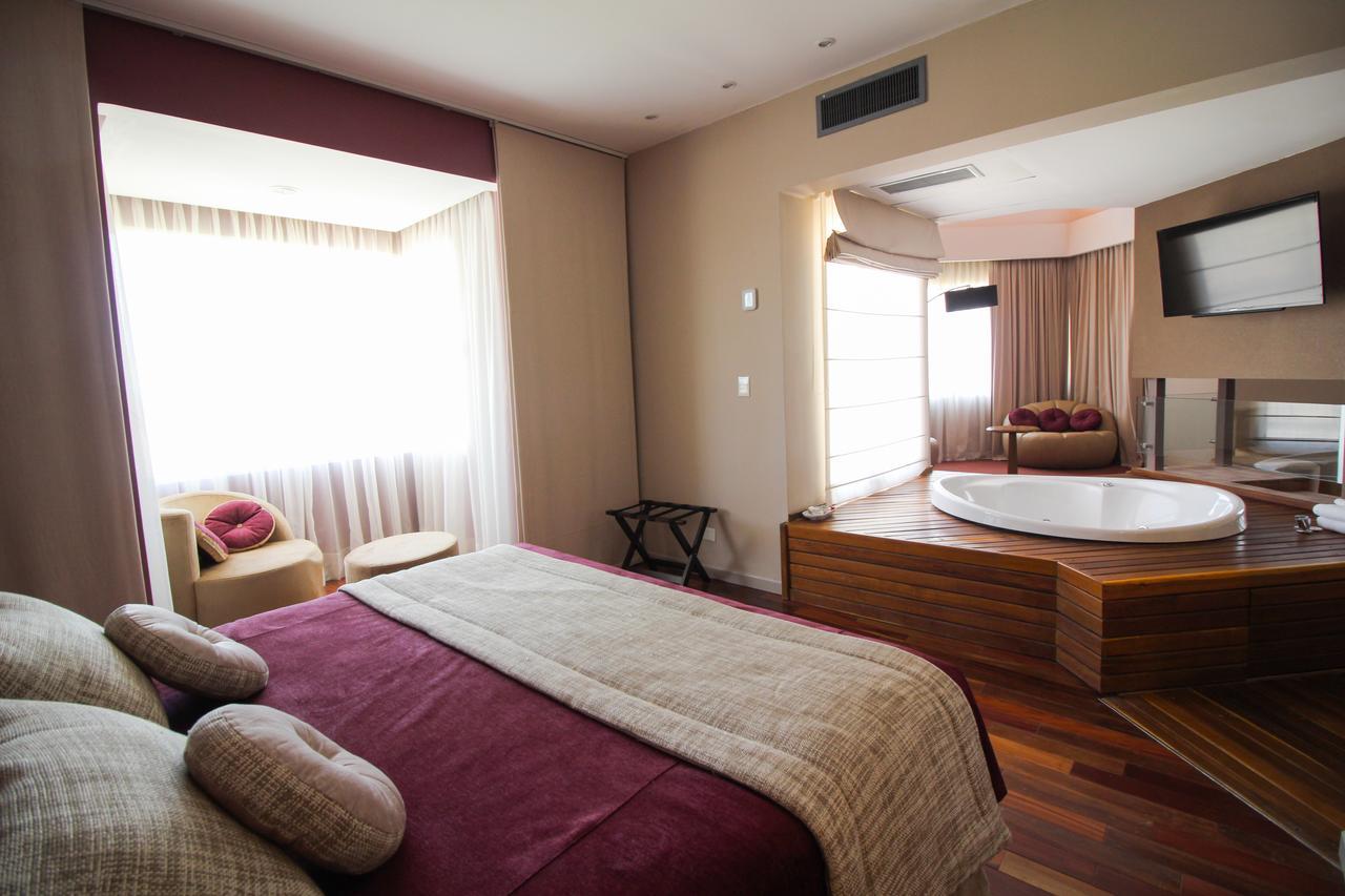 Antu Malal Hotel Plaza Huincul Εξωτερικό φωτογραφία