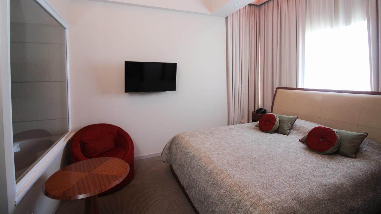 Antu Malal Hotel Plaza Huincul Εξωτερικό φωτογραφία