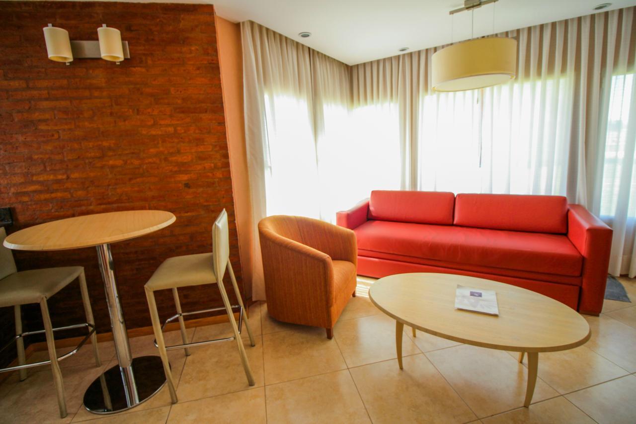 Antu Malal Hotel Plaza Huincul Εξωτερικό φωτογραφία